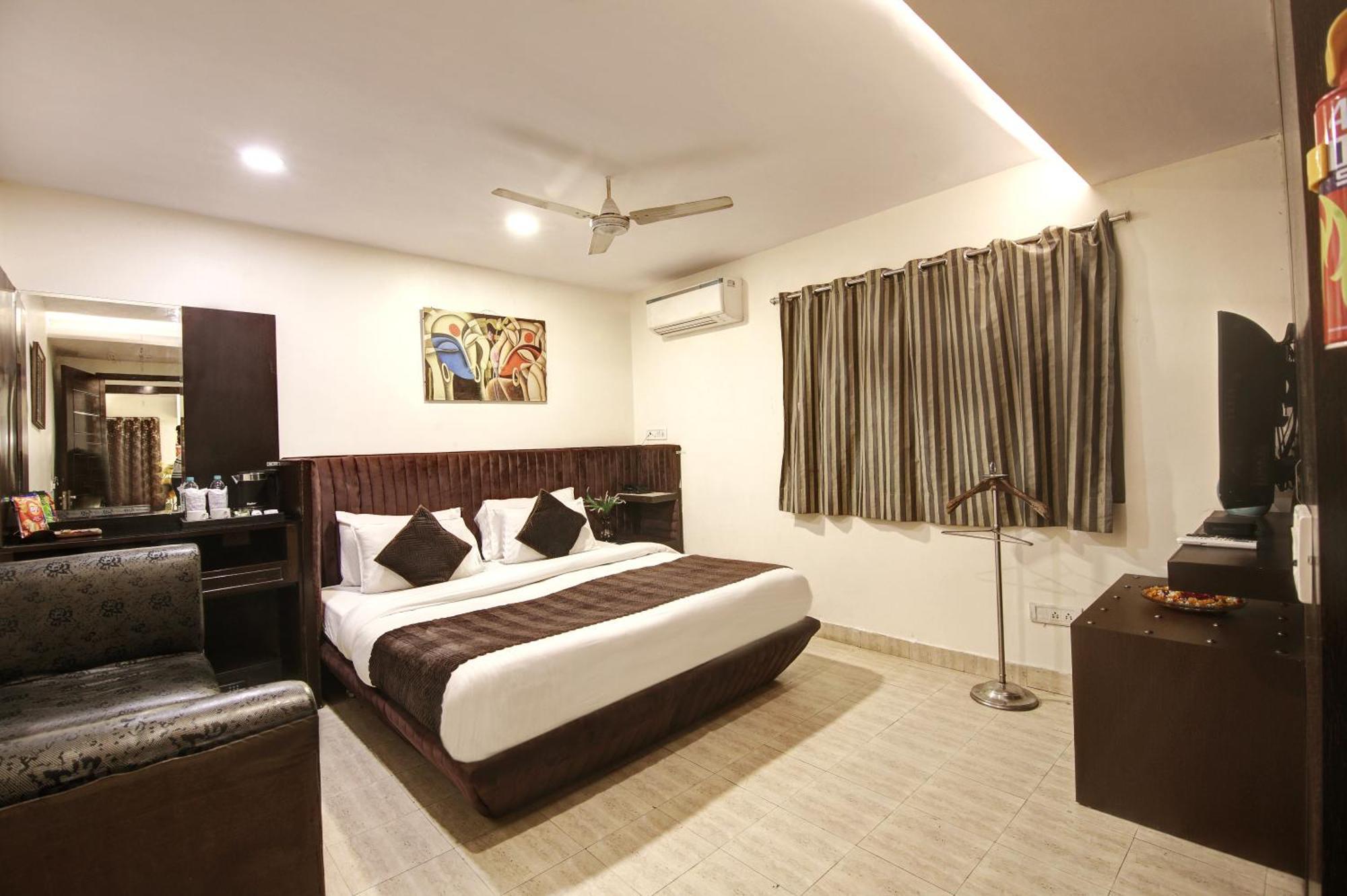 Hotel Wk Comfort - Near White Clove New Delhi Exterior photo