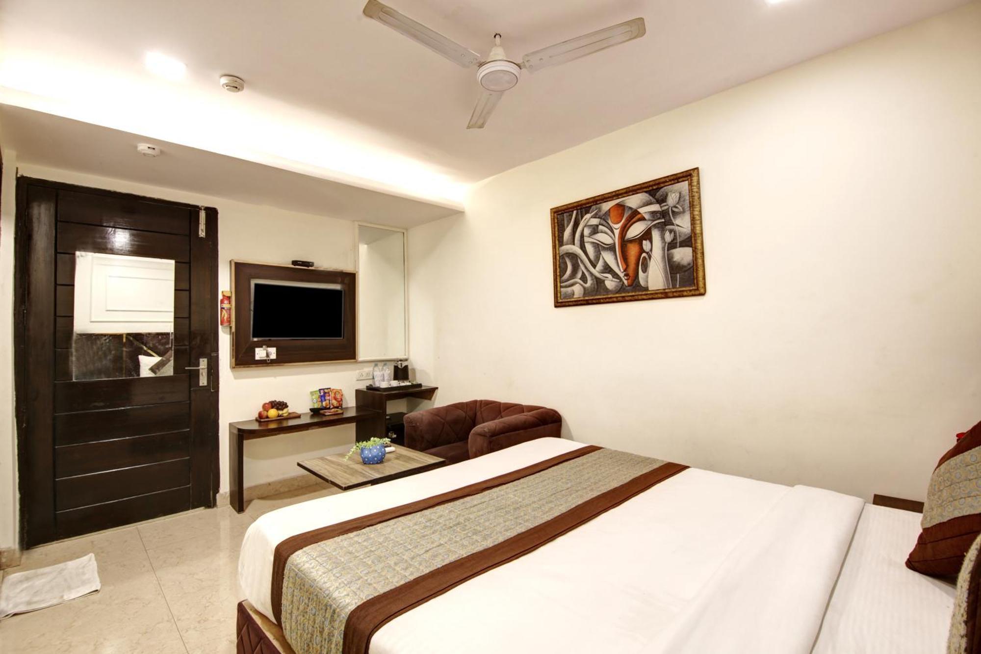 Hotel Wk Comfort - Near White Clove New Delhi Exterior photo