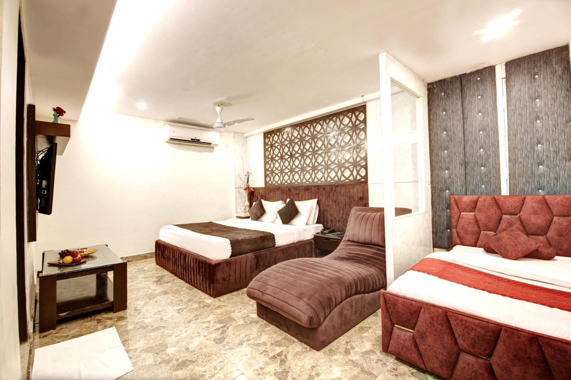 Hotel Wk Comfort - Near White Clove New Delhi Exterior photo
