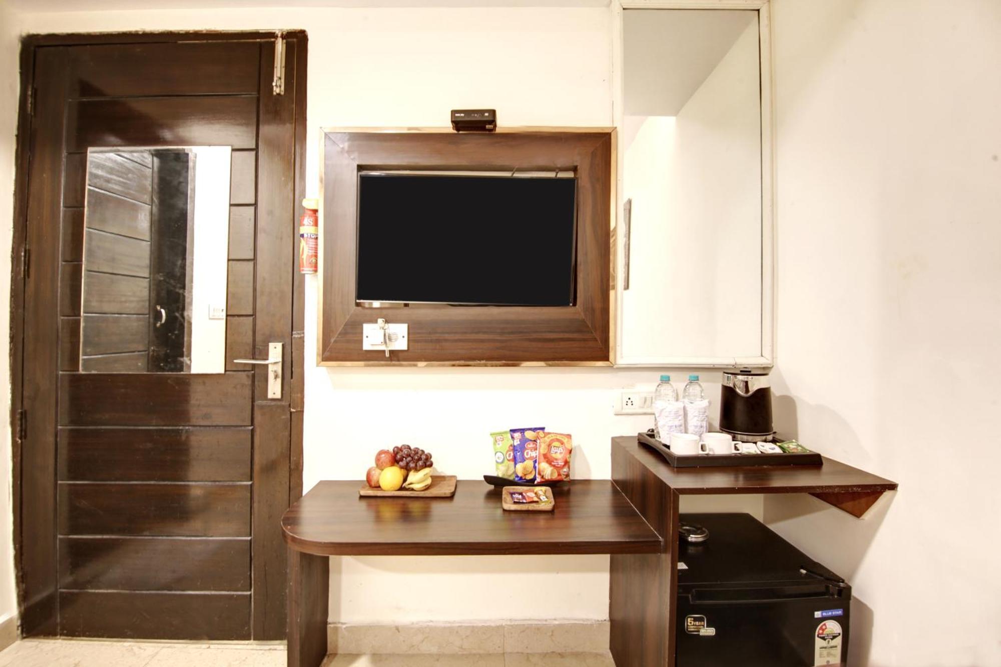 Hotel Wk Comfort - Near White Clove New Delhi Exterior photo